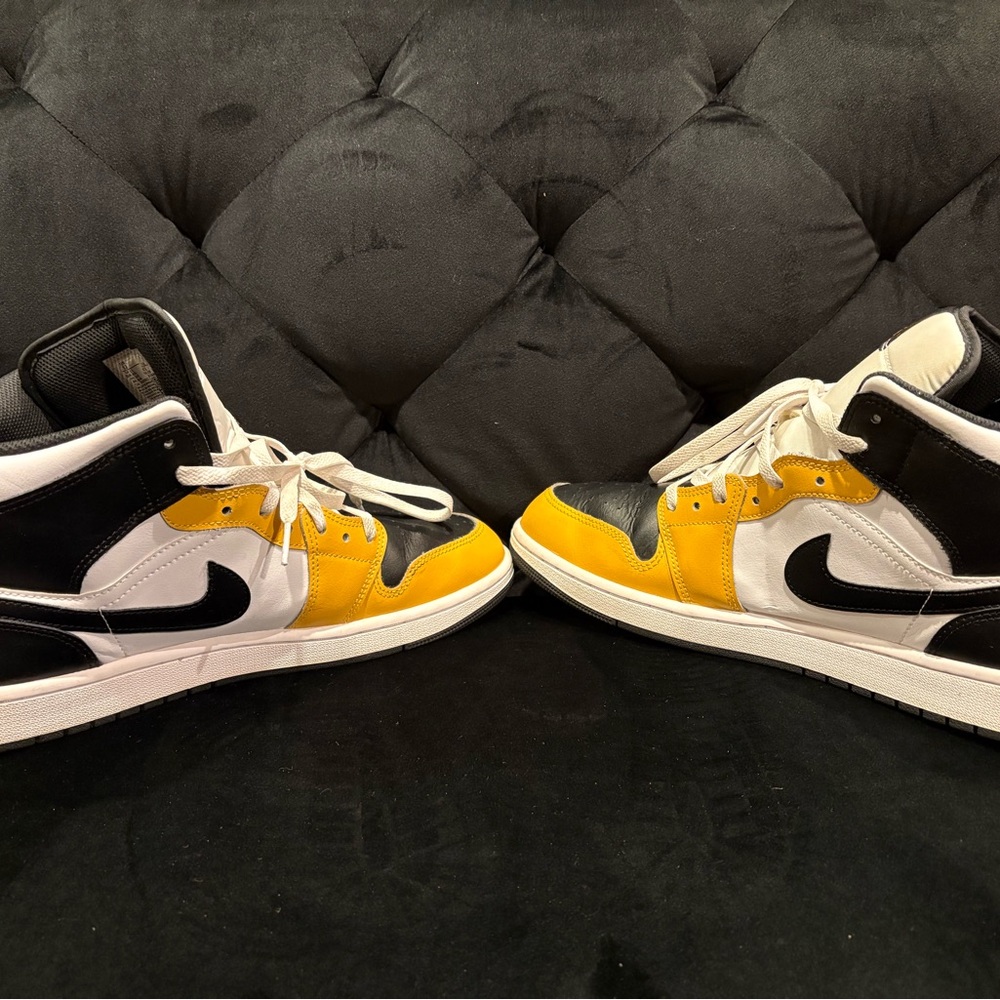 Air Jordan 1 Mid Yellow Ochre DQ8426 701 Size 12 Men Leather Shoe Black White